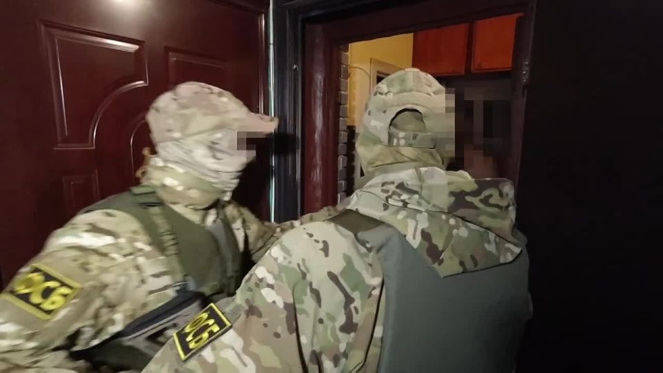 В Севастополе осудили мужчину, который по указанию украинских спецслужб планировал подорвать железнодорожный мост