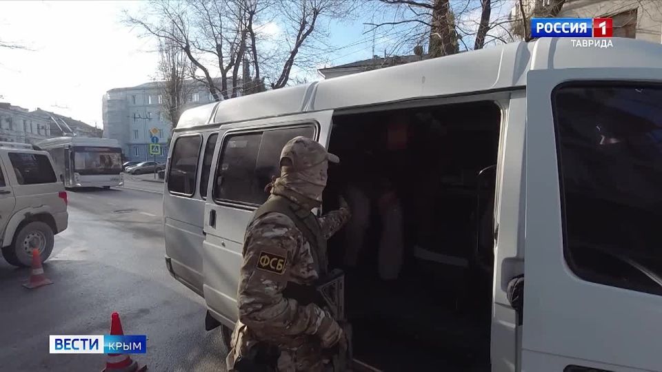 51-летний житель Севастополя приговорён к 15 годам колонии строгого режима за подготовку теракта на железнодорожном мосту