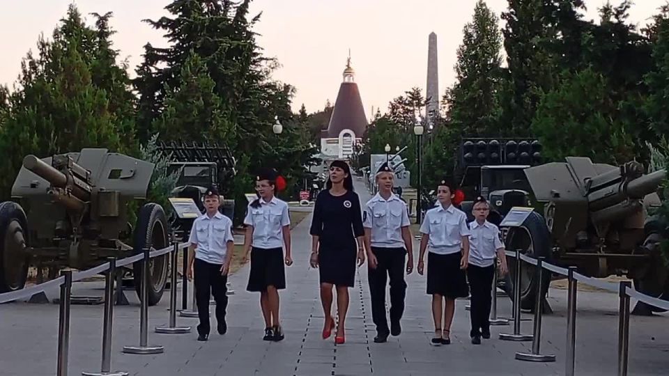  6-    6  ,  ,  ,  ,             ...