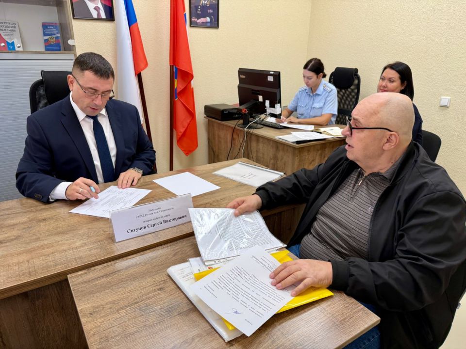 Начальник УМВД России по г. Севастополю генерал-майор полиции Сергей Сигунов провёл личный приём граждан