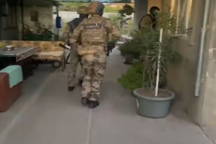 При содействии ОМОН Росгвардии в Крыму задержаны подозреваемые в разбойном нападении