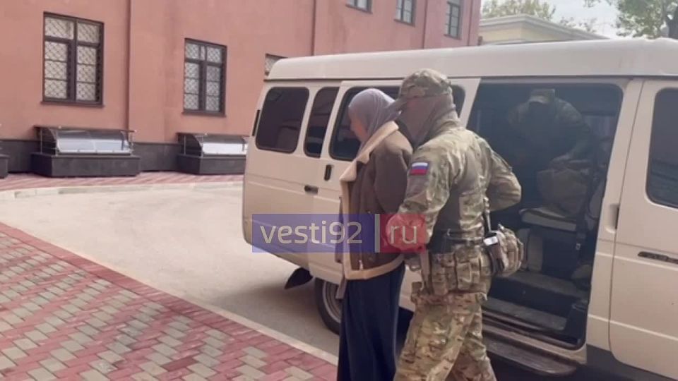 В Крыму задержаны члены женской ячейки террористической организации