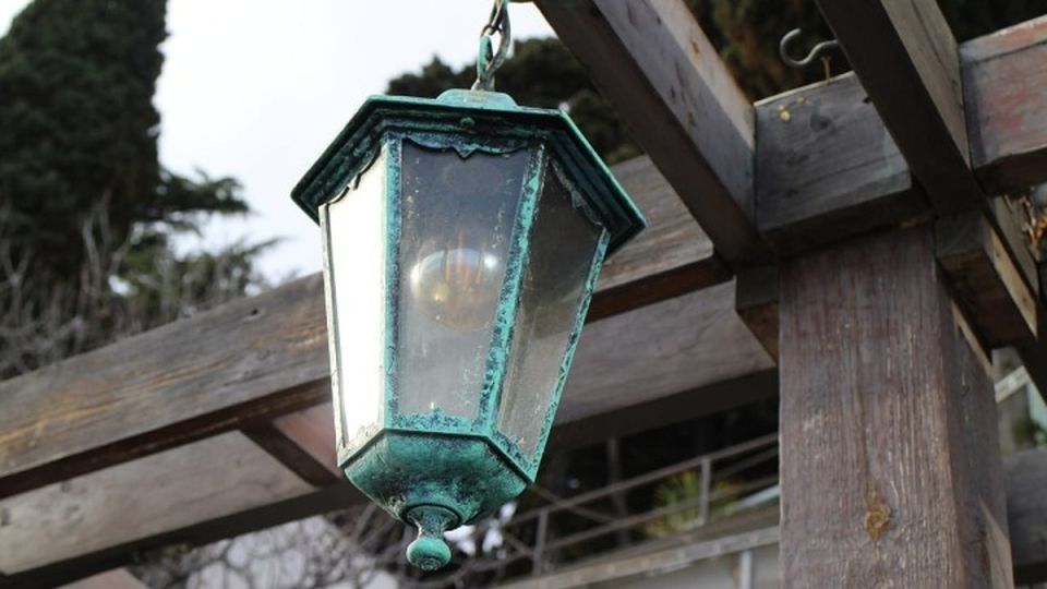 Юхарина балка частично останется без электричества: в Симферополе, Евпатории, Ялте, Керчи, Джанкое, Феодосии и Севастополе отключат свет 16 октября