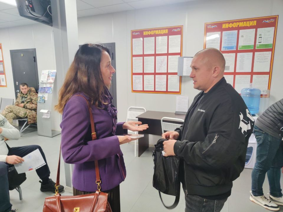Представитель Общественного совета при УМВД России по г. Севастополю Мария Костевич проинспектировала качество оказания государственных услуг гражданам
