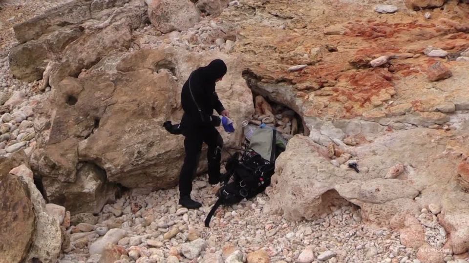 250-килограммовую бомбу уничтожили у берегов Севастополя сотрудники МЧС России