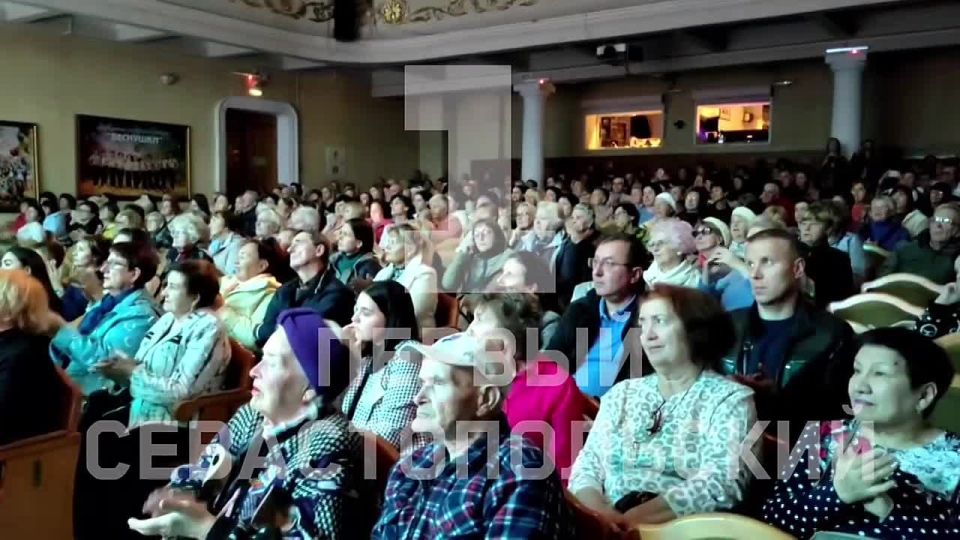 Ко Дню гимна Севастополя в СЦКИ прошёл большой праздничный концерт