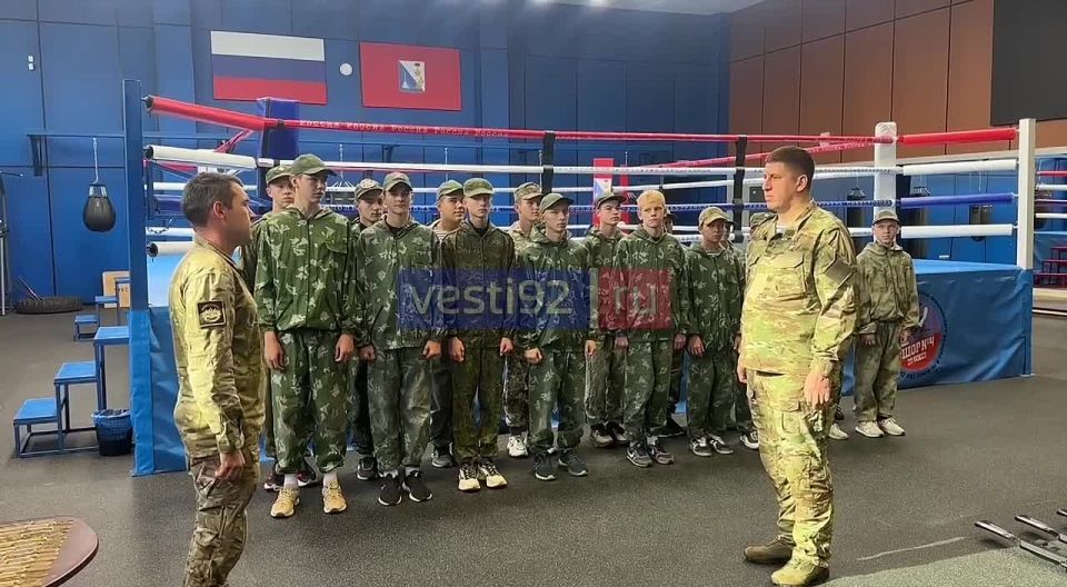 Сейчас в новом физкультурном комплексе Спартак начинаются заключительные соревнования игры «Рубеж»