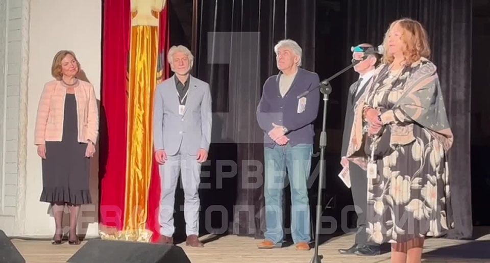 В Севастополе торжественно открыли ХI Фестиваль духовно-нравственного и семейного кино «Святой Владимир»