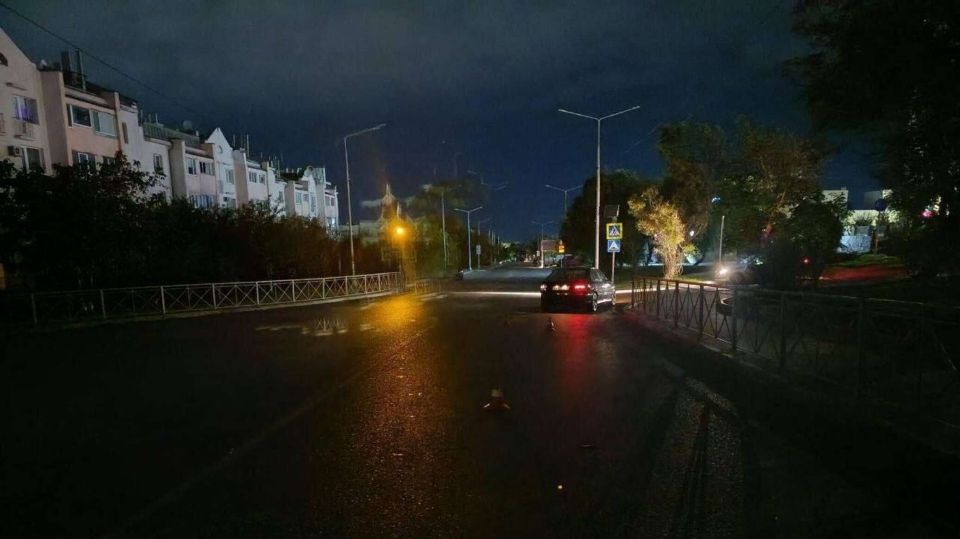 В Севастополе иномарка задавила лежащего на дороге человека