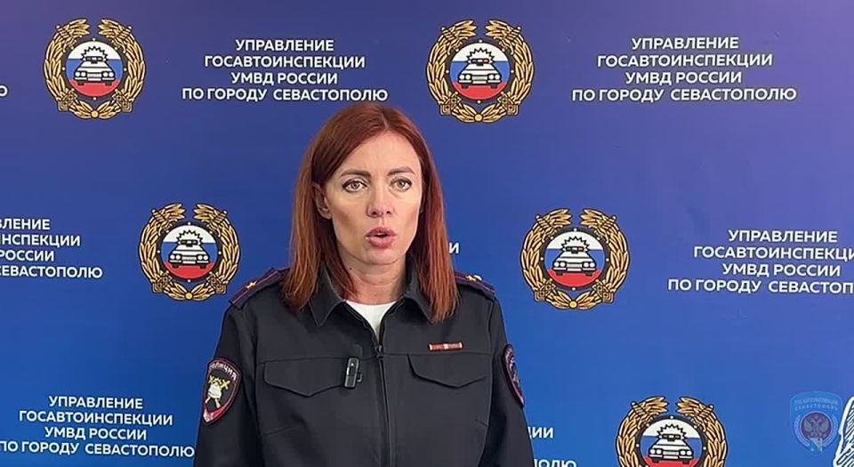 Сотрудники Госавтоинспекции Севастополя привлекли к ответственности водителя, перевозившего 4-летнего сына в кузове пикапа
