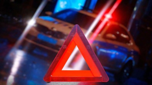 Мотоцикл влетел в легковушку на пешеходном переходе в Севастополе