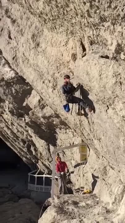 На тропе Голицына в Крыму идут работы по ликвидации последствий обвала