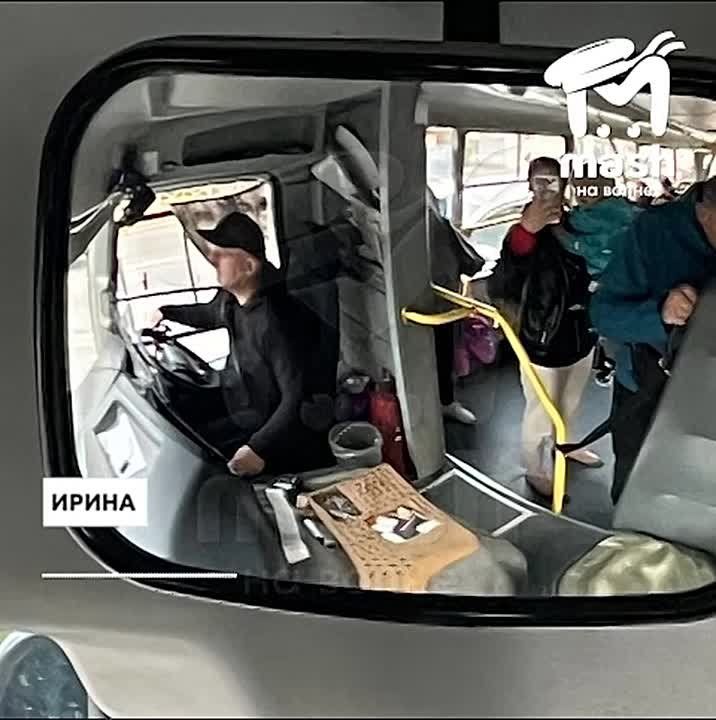 Водитель выгнал маму с плачущим ребёнком из автобуса в Севастополе, потому что они мешали пассажирам