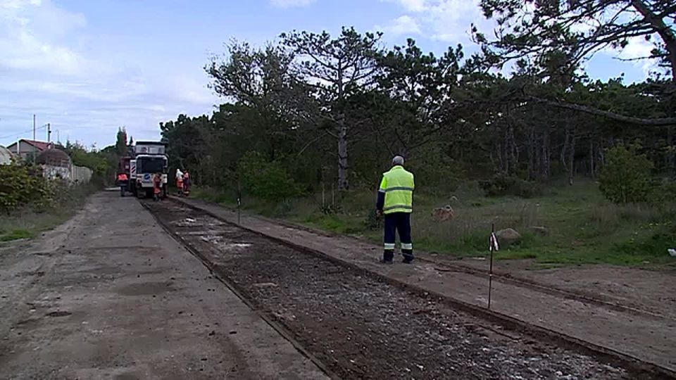Опережая график: в Севастополе начали ремонт дорог, запланированных на 2026 год