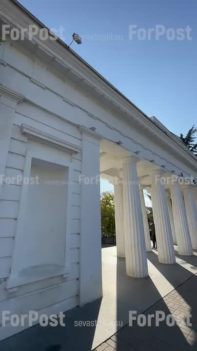 #Нам_пишут. Колонны Графской пристани в очень плохом состоянии