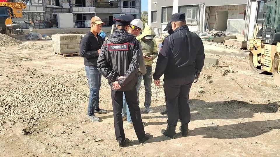 Итоги второго этапа операции «Нелегал-2025» в Севастополе