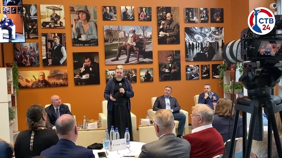 В Новом Херсонесе обсудили обновлённую модель высшего образования