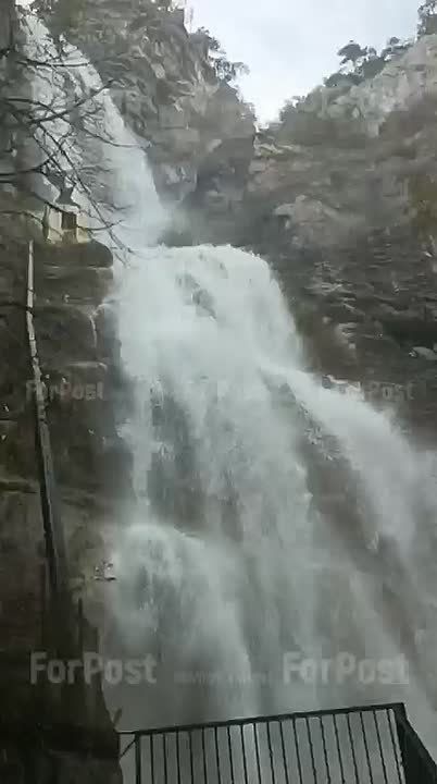 Учан-Су включился на полную мощность