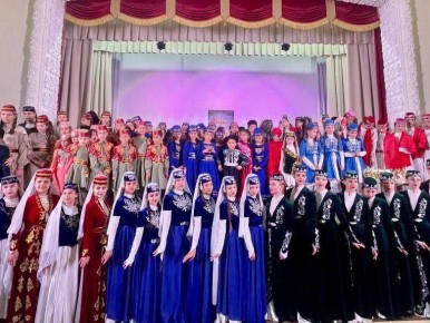 В селе Верхнесадовое прошел фестиваль крымскотатарской культуры «Фидан»