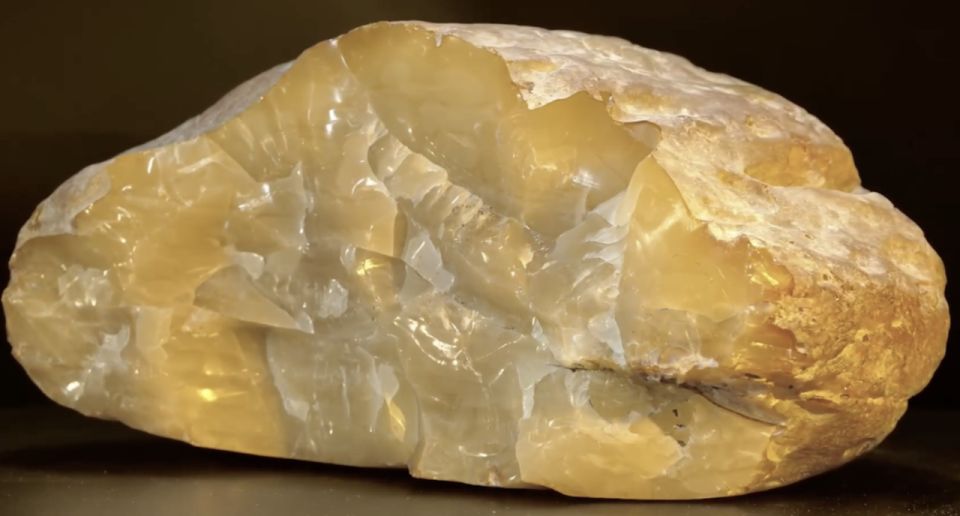 Янтарь весом более 2 кг добыли под Калининградом