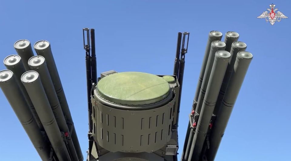 Беспилотники ВСУ атаковали две нефтебазы в ЛНР