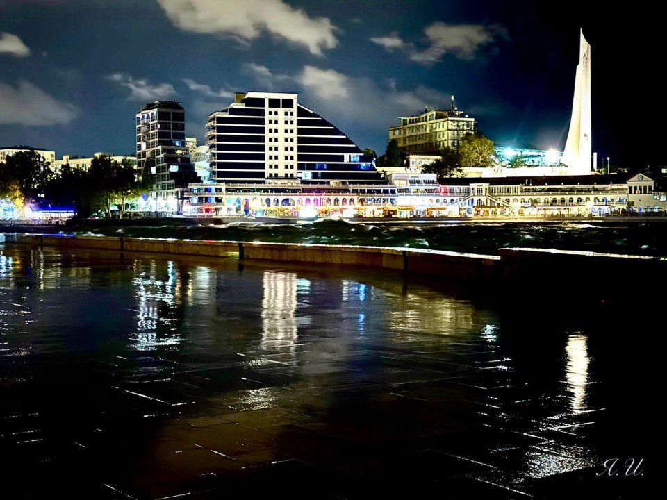 Горсвет: Уважаемые подписчики!. Интересны ли Вам наши публикации с городским графиком включения/отключения освещения? Нам важно Ваше мнение! Просим пройти опрос и выбрать подходящий для Вас вариант