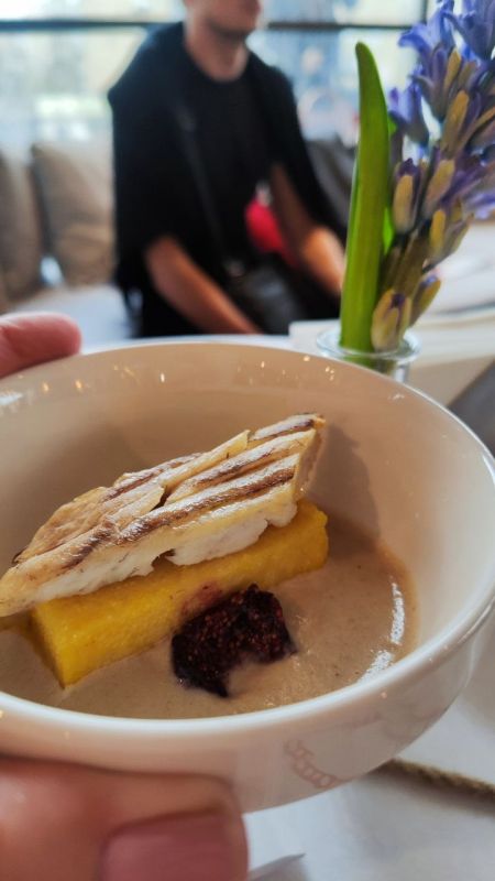 Так выглядит легендарное историческое блюдо Соль-Сисоль, подаваемое в конце XIX века в гостинице "Кист" в самом сердце Севастополя