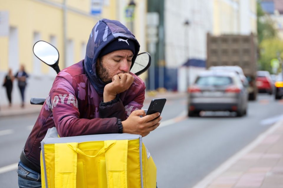 За сутки курьеры Москвы получают около 20,5 тысяч рублей