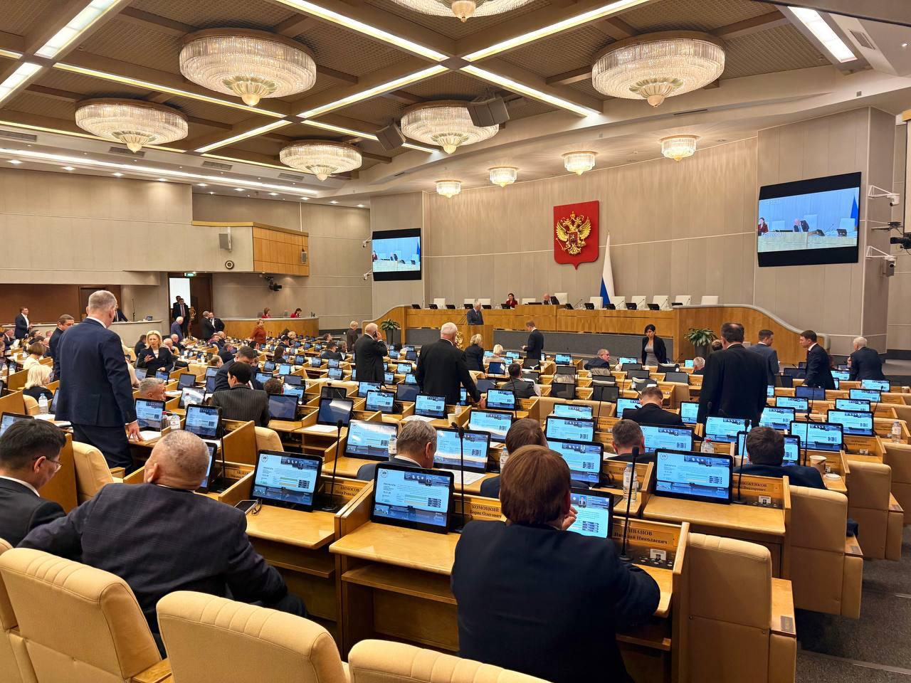 Татьяна Лобач: В первом чтении приняли законопроект о внесении изменений в статью 68 Федерального закона «Об образовании в Российской Федерации»