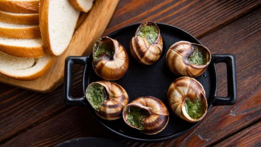 Икра из улитки на каждом углу: зачем нужен проект "Крымская уличная еда"