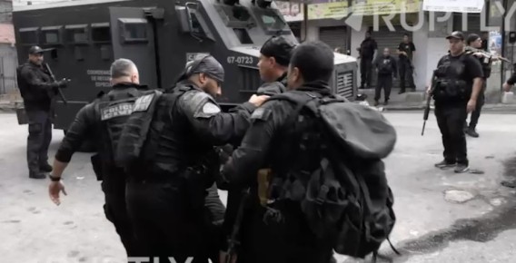 80 убитых: наркокартели воюют с полицией в Бразилии