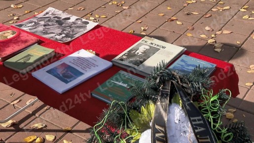 Севастопольцы почтили память погибших моряков линкора «Новороссийск»