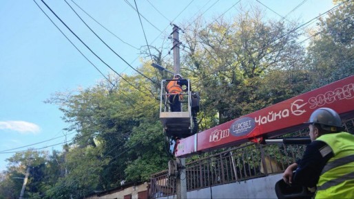 На улицах Севастополя становится светлее