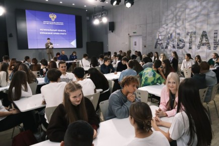 В Севастополе состоялся первый полуфинал ежегодного конкурса «Правовой брейн-ринг»