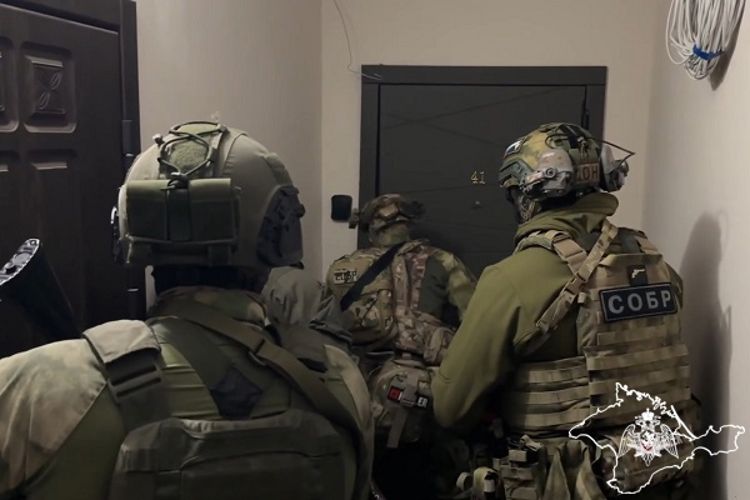 Подозреваемые в незаконном обороте средств платежей задержаны в Севастополе при содействии спецназа Росгвардии