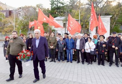 Василий Пархоменко поздравил севастопольских комсомольцев