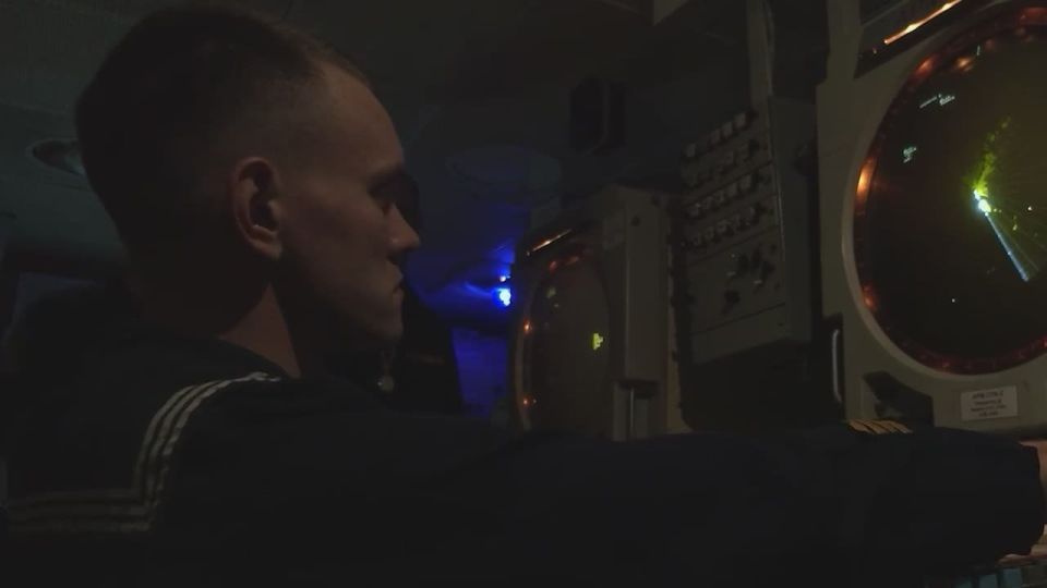 Главком ВМФ Моисеев поздравил моряков-надводников с профессиональным праздником