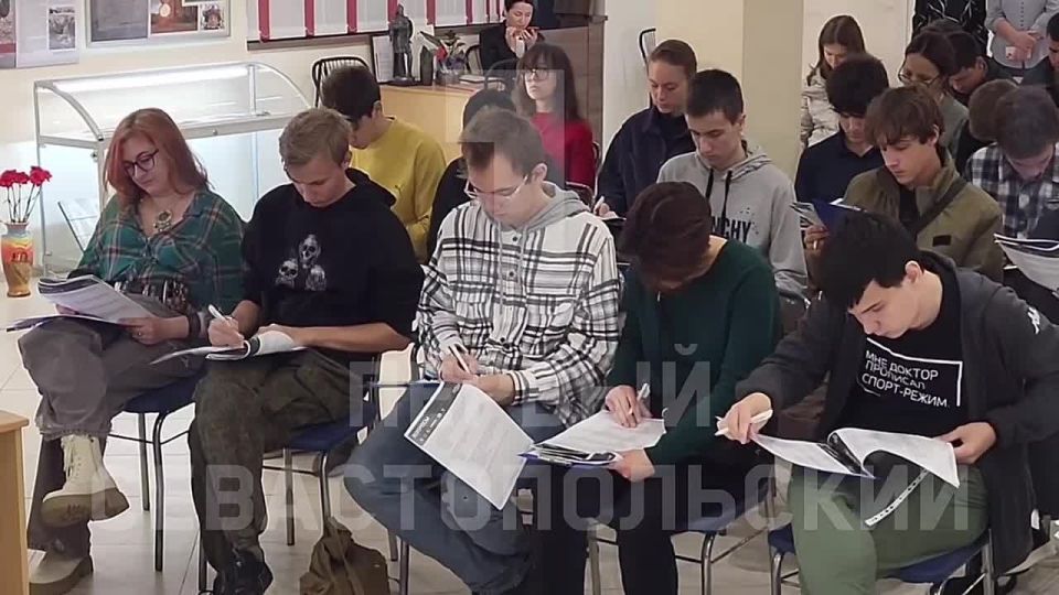 На 35-й береговой батарее пишут «Большой этнографический диктант»