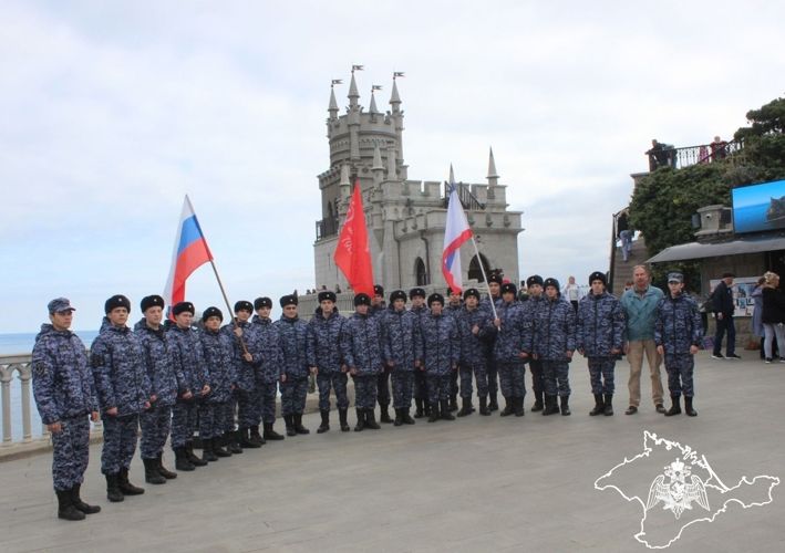 В Ялте росгвардейцы приняли участие в мероприятиях, приуроченных ко Дню народного единства