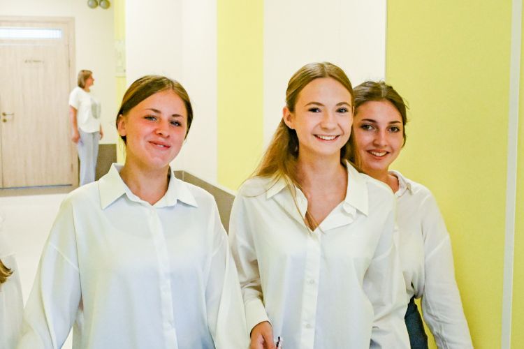 Более 62 тысяч севастопольских учеников используют электронный дневник