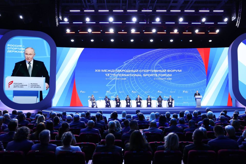 Сергей Резниченко: Принял участие в пленарном заседании под руководством нашего Президента Владимира Владимировича Путина в рамках XIII Международного спортивного форума «Россия — спортивная держава»