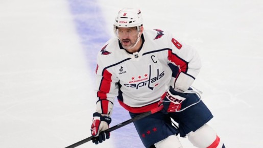 Овечкин забросил рекордную 900-ю шайбу в чемпионате Национальной хоккейной лиги