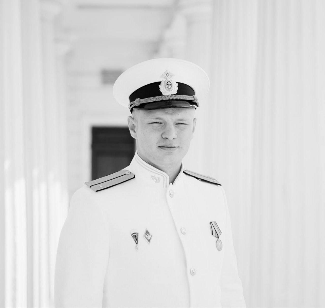 Севастополь простился со старшим лейтенантом, командиром группы Дмитрием Заратуйченко