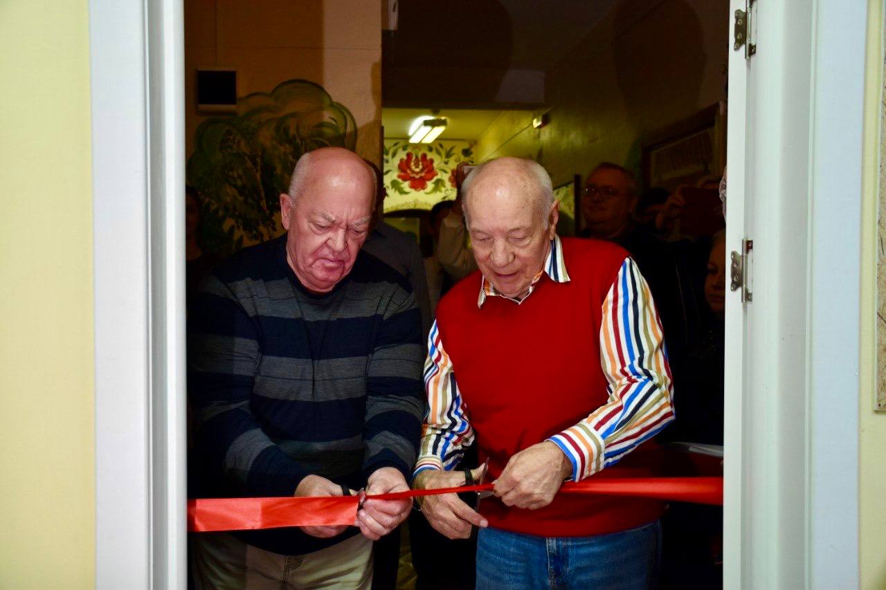 В школе №22 имени Н.А. Острякова прошло открытие обновленной экспозиции музея боевой славы «Они посвятили жизни небу…», приуроченное к памятной дате начала Второй Героической обороны Севастополя в годы Великой Отечественной...