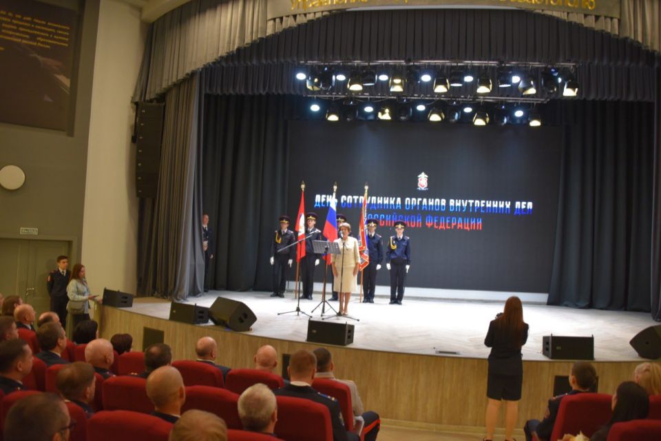 Екатерина Алтабаева: В преддверии Дня полиции поздравила сотрудников органов внутренних дел с праздником