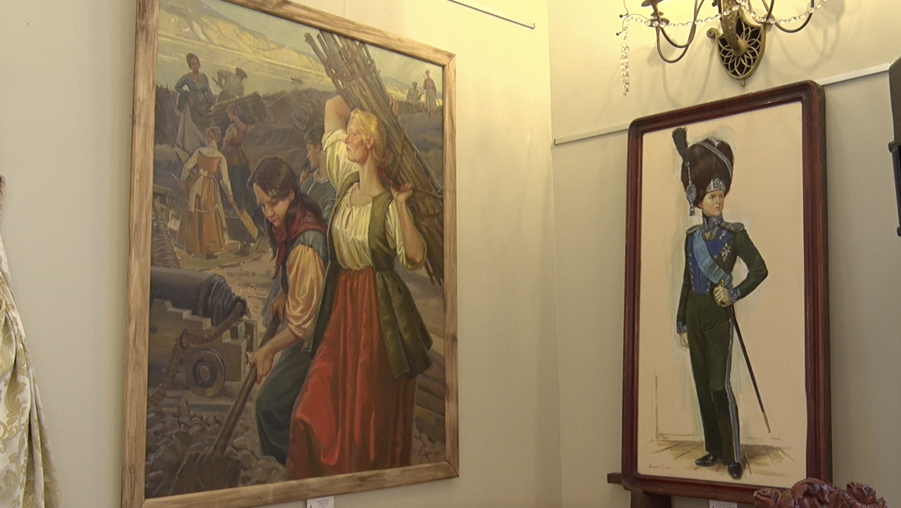 «Бастион русского духа»: в Севастополе открылась выставка Емельянова