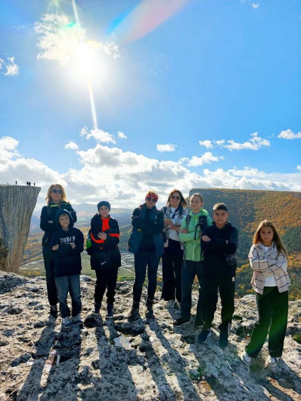 Обучающиеся объединения «Мой край - Севастополь» Балаклавского дома детского и юношеского творчества под руководством педагога дополнительного образования Яланской Галины Вадимовны продолжают изучать малую Родину, осваивая...