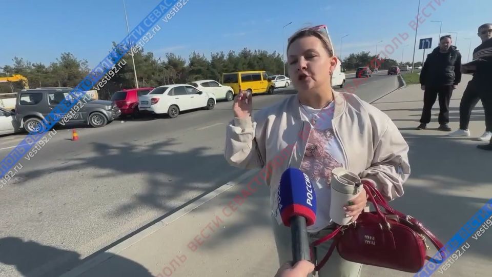 Из-за массового ДТП на Камышовом шоссе образовался дорожный затор