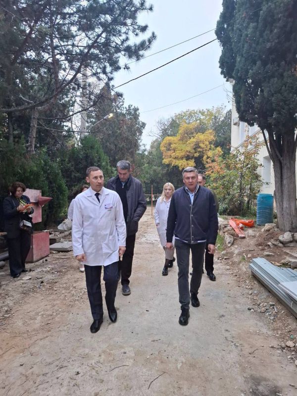 В горбольнице №4 решают вопрос нехватки мест в палатах