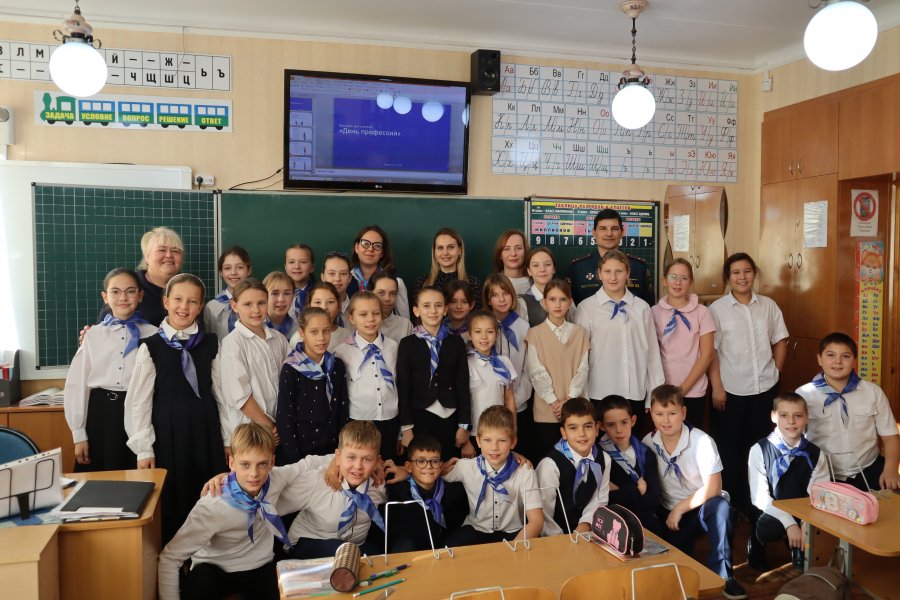 Более 300 школьников познакомились с профессиями своих родителей благодаря кадровому центру Севастополя